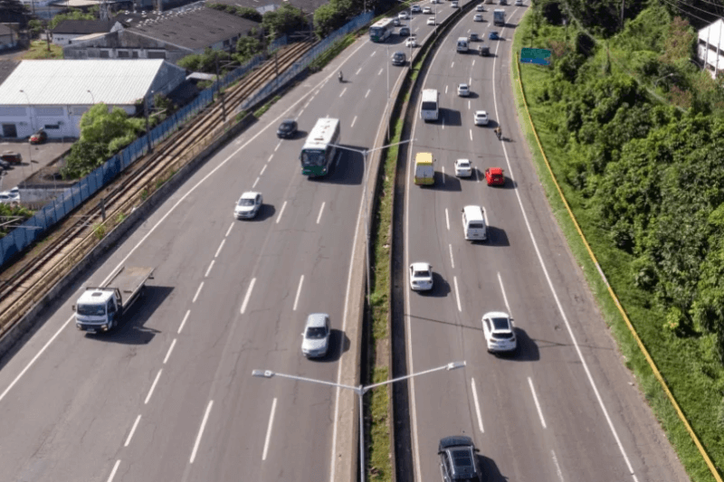 DNIT abre licitação de R$ 500 milhões para manutenção das BR-116/324/BA após saída da ViaBahia