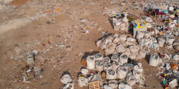 resíduos e depósitos antropogênicos